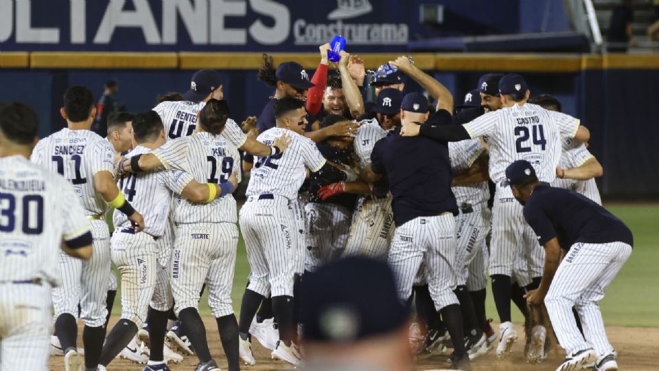 Con un rally de cuatro carreras en la octava entrada y una espectacular novena, Sultanes se llevó la victoria