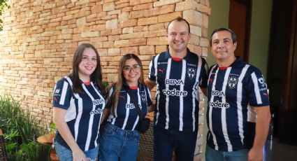 ABC Deportes cumple el sueño de aficionados de Rayados: estar en la foto oficial