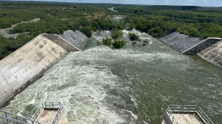Desfogan las 3 presas de Nuevo León ante pronóstico de lluvia