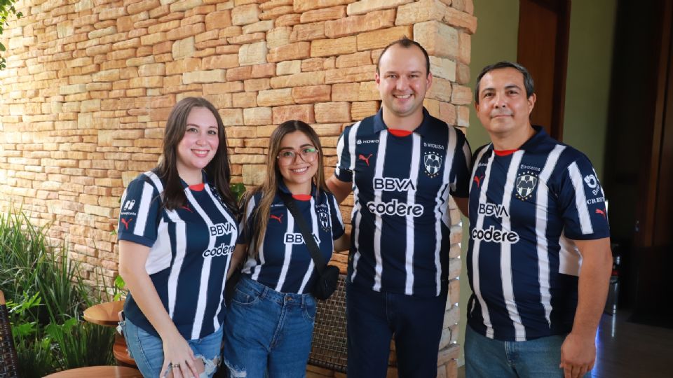 Gracias a ABC Deportes, estos aficionados vivieron un momento inolvidable junto a Rayados y Rayadas.