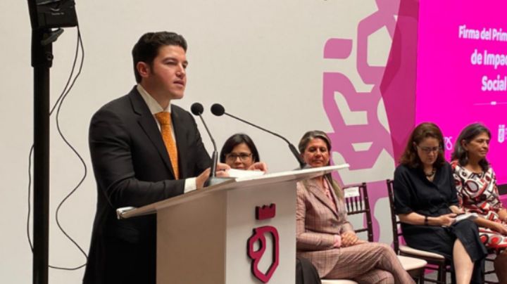 Firman convenio para apoyar a jóvenes de bajos recursos en NL