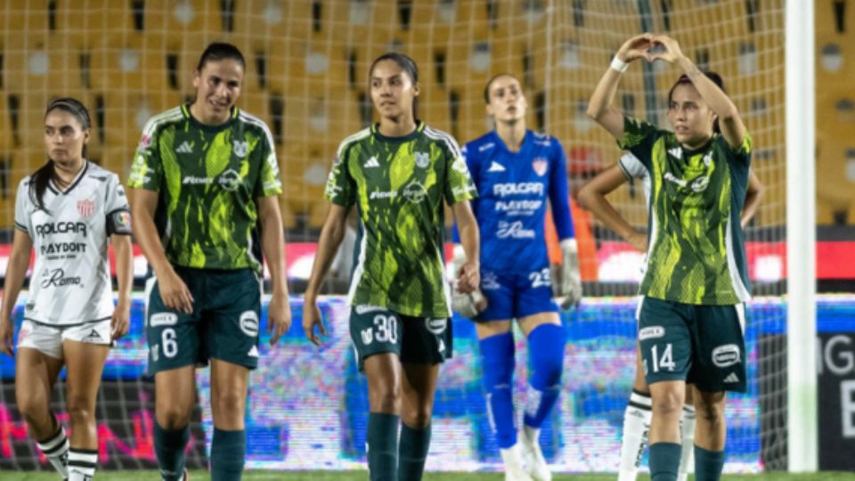 Jugadoras de Tigres Femenil.