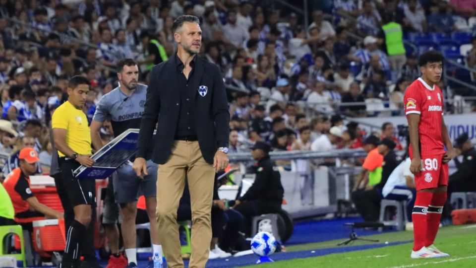 Rayados cayó en casa 2-1 ante Toluca en el debut de Demichelis en el Gigante de Acero.