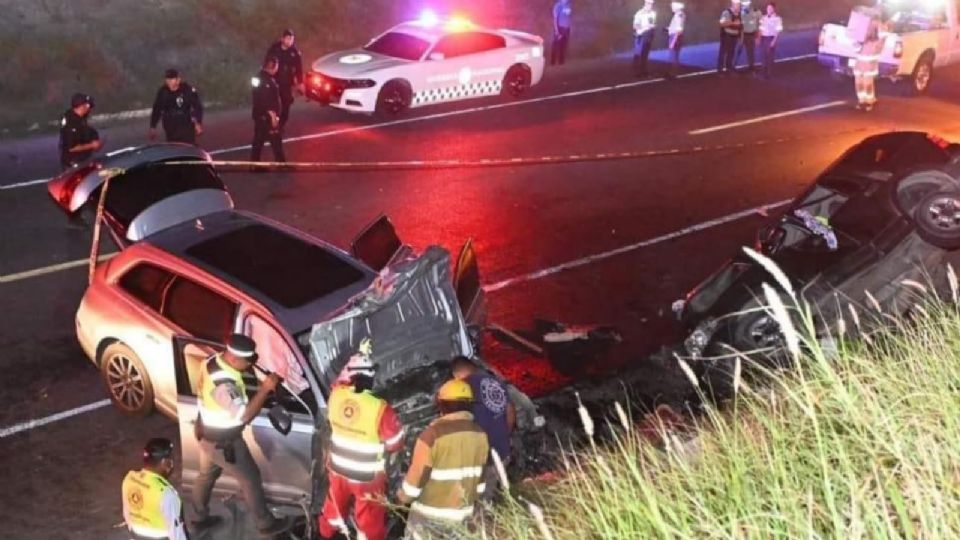 Mueren 5 personas de NL por accidente carretero en Tamaulipas.