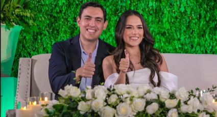 César Garza Arredondo celebra su boda civil en la plaza principal de Apodaca