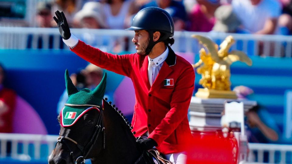 Andrés Azcárraga sufrió una caída de su caballo, que lo eliminó de la Final de Salto Ecuestre