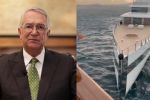 Video: Yate de Steve Jobs le pega a barco de Salinas Pliego en Nápoles