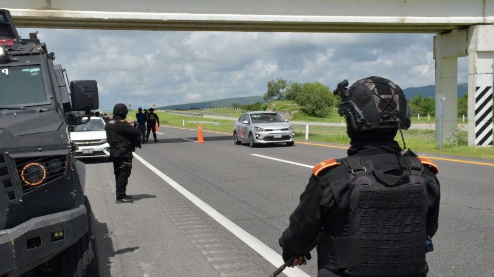 La Nueva Fuerza Civil continúa su despliegue terrestre en carreteras de Nuevo León