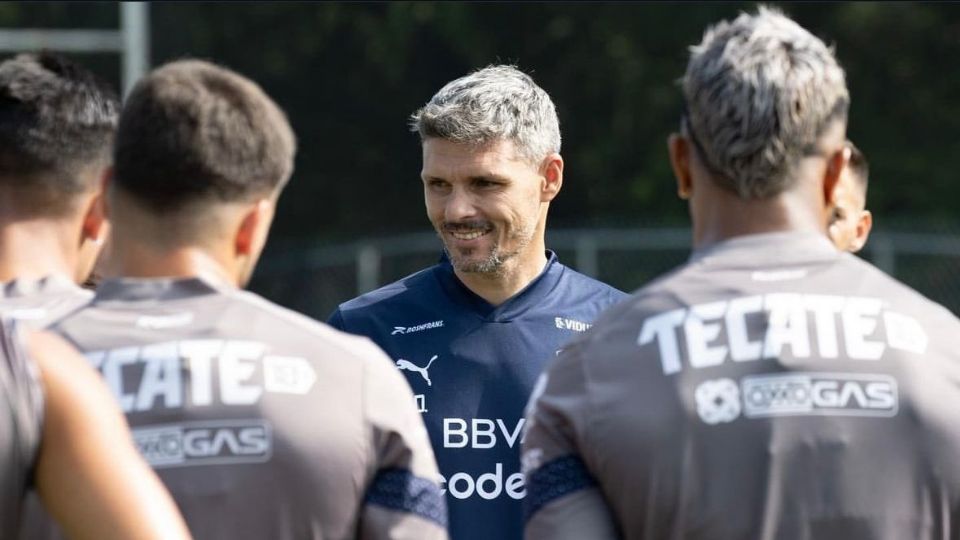 Se despide Fernando Ortiz de Rayados.