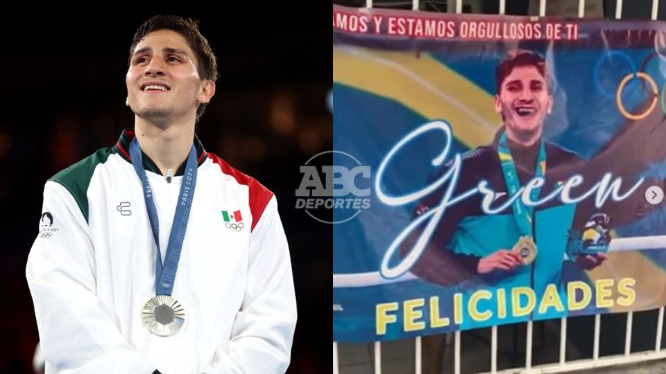 Familia de Marco Verde transmite la final de Olímpicos afuera de su casa con sus vecinos.