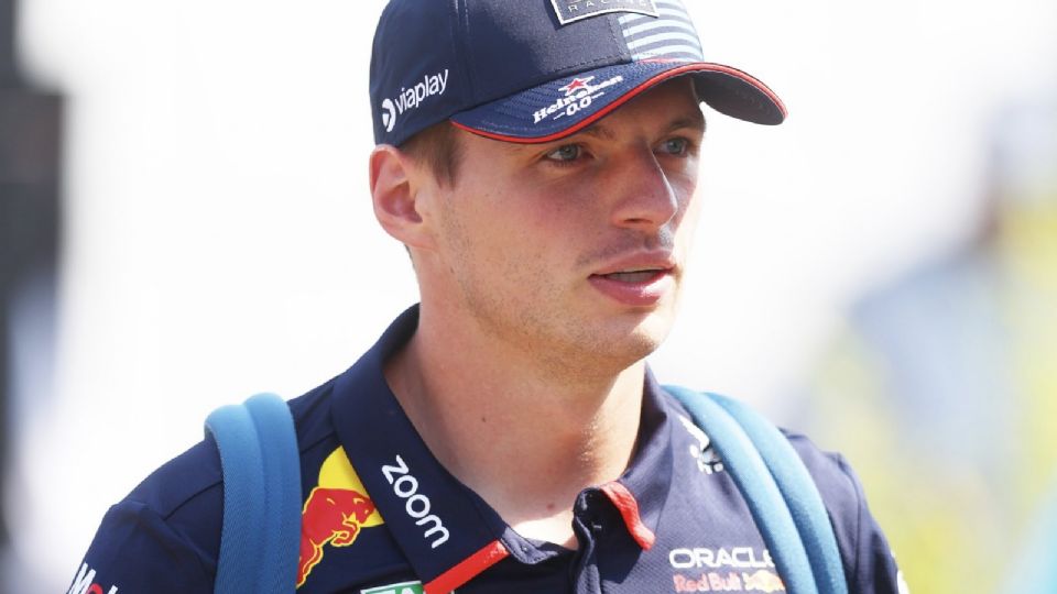 Max Verstappen advierte que pueden perder los dos campeonatos si no mejoran.