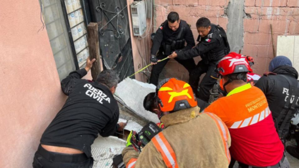 El hombre fue liberado con ayuda de herramienta hidráulica y polines.