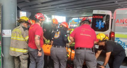 Hombre cae a las vías del metro en estación Cuauhtémoc, en Monterrey