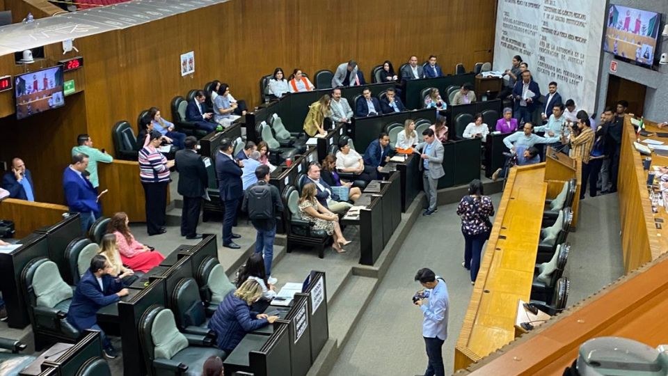 Diputados en Congreso de Nuevo León