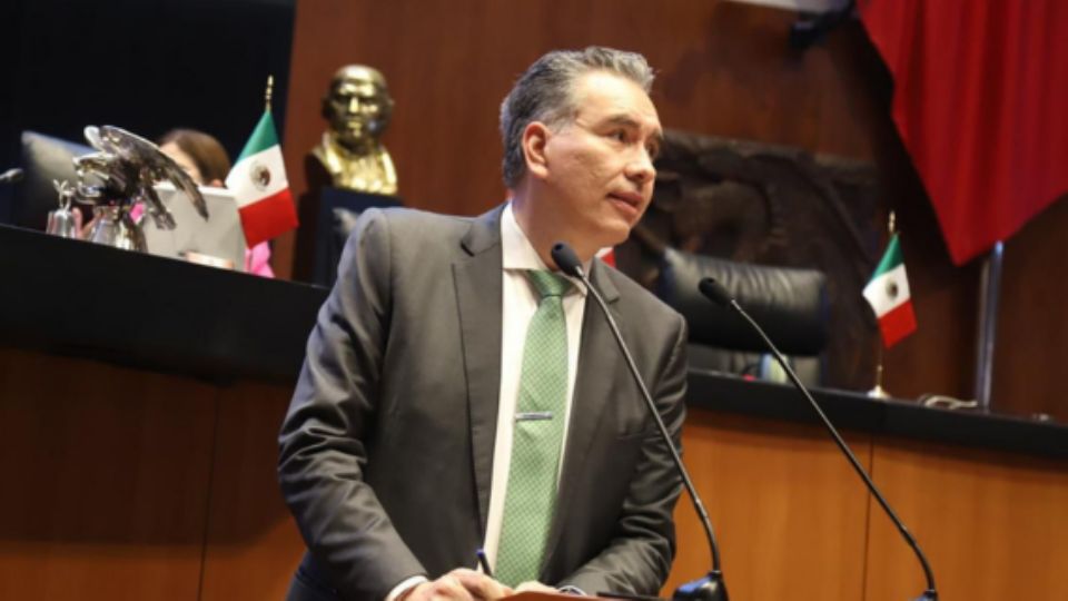 Waldo Fernández, senador de Morena.