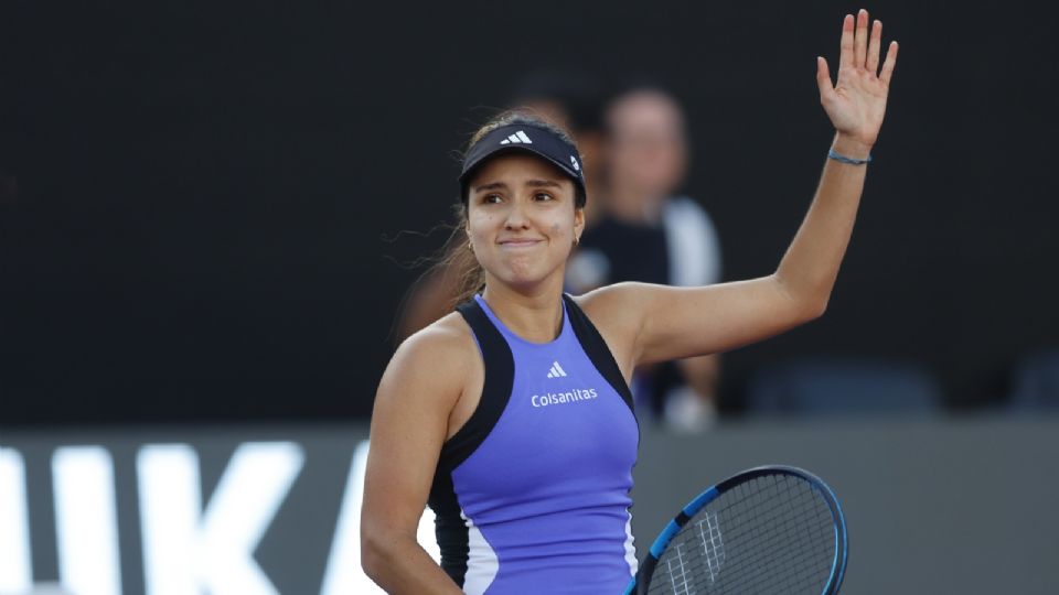 Camila Osorio celebra su victoria ante Veronika Kudermetova, durante un partido del Abierto de Guadalajara