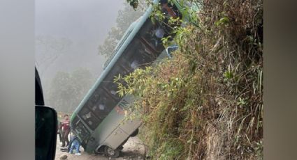 Autobús con turistas mexicanos se desbarranca en Machu Pichu