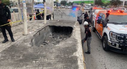 Se hunde piso en parada de transmetro en Monterrey; se reportan lesionados