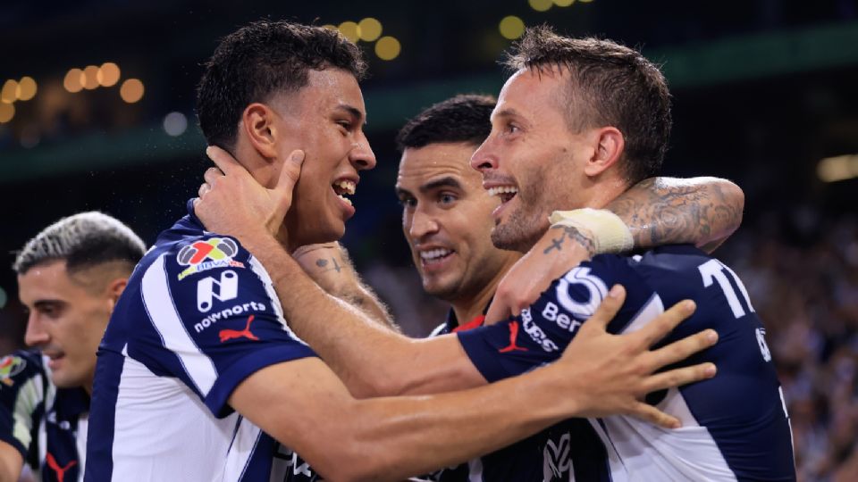 Rayados sufrió pero sacó adelante el partido gracias a la magia de Sergio Canales y la solidez de Esteban Andrada.