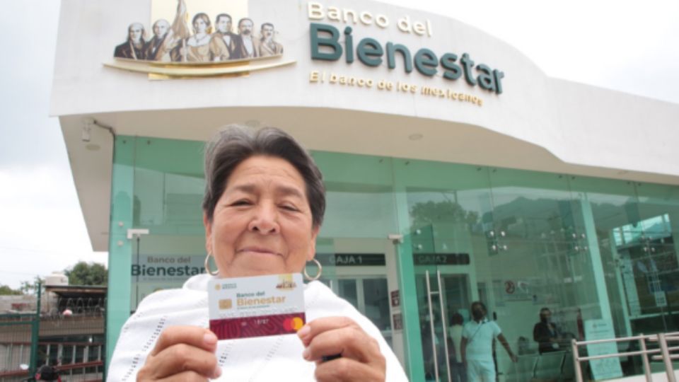 Mujer beneficiaria de los programas de la Secretaría del Bienestar | X / @bienestarmx