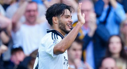 Con un golazo de Raúl Jiménez, el Fulham vence 3-1, al Newcastle.