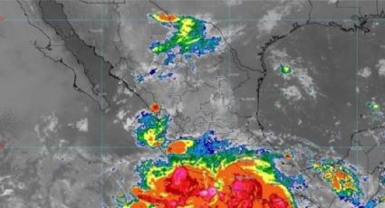 Huracán John impacta Guerrero y Oaxaca; puerto de Acapulco está en alerta