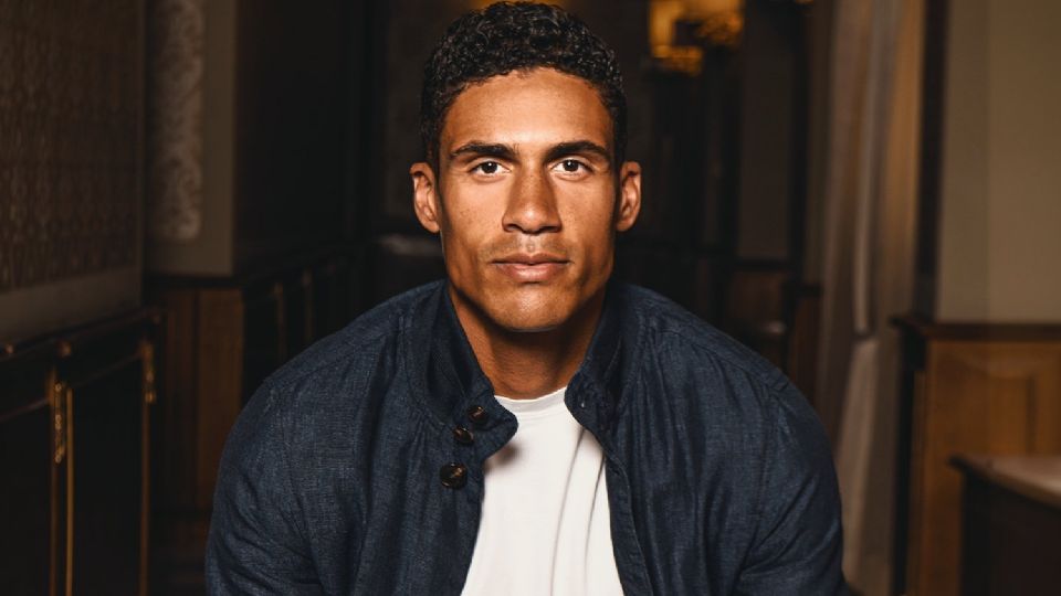 Varane dice adiós al fútbol con un emotivo mensaje en redes sociales.