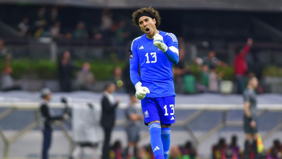 Guillermo Ochoa jugará en su quinta liga europea.