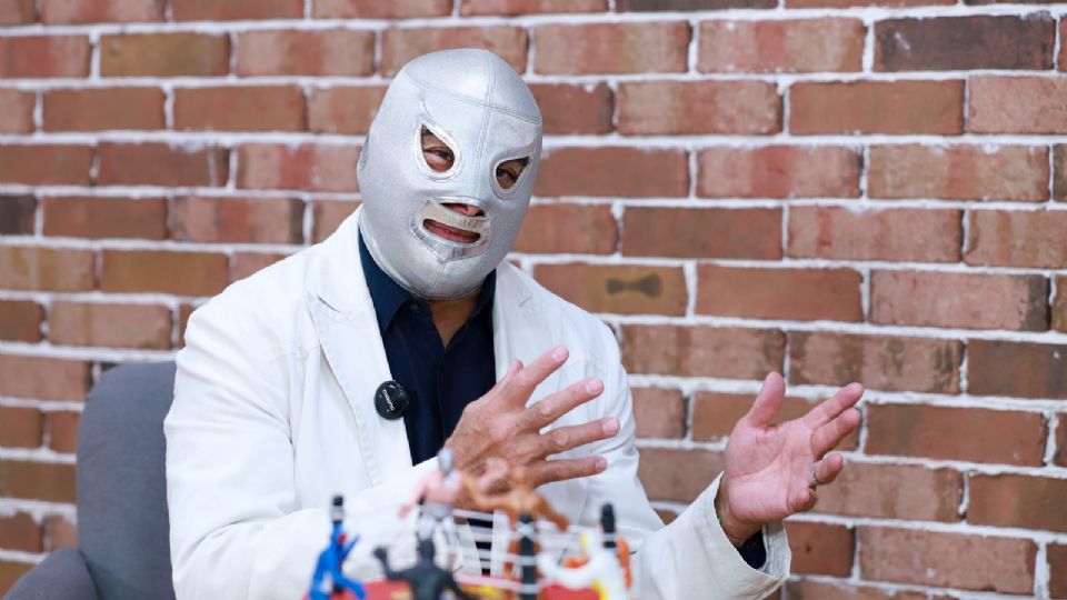 El Hijo del Santo revela la posibilidad de luchar junto a su hijo en su gira de despedida.