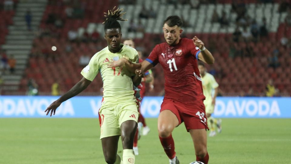 La Roja busca su ritmo tras la Eurocopa en un intenso duelo ante Serbia