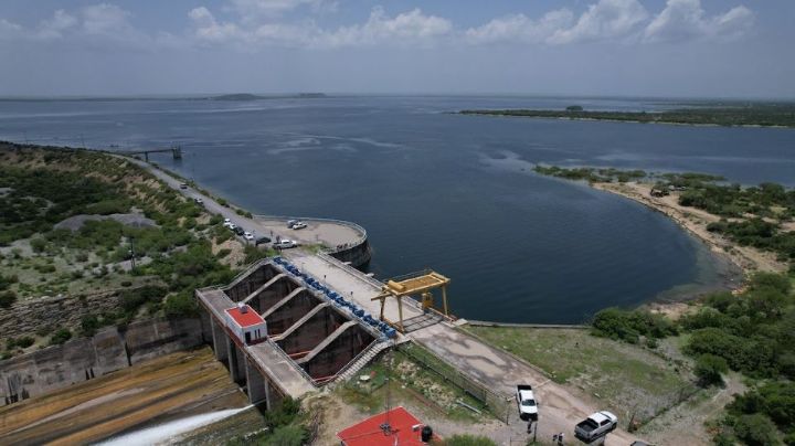 Abren segunda compuerta de la presa Cerro Prieto por intensas lluvias en Monterrey