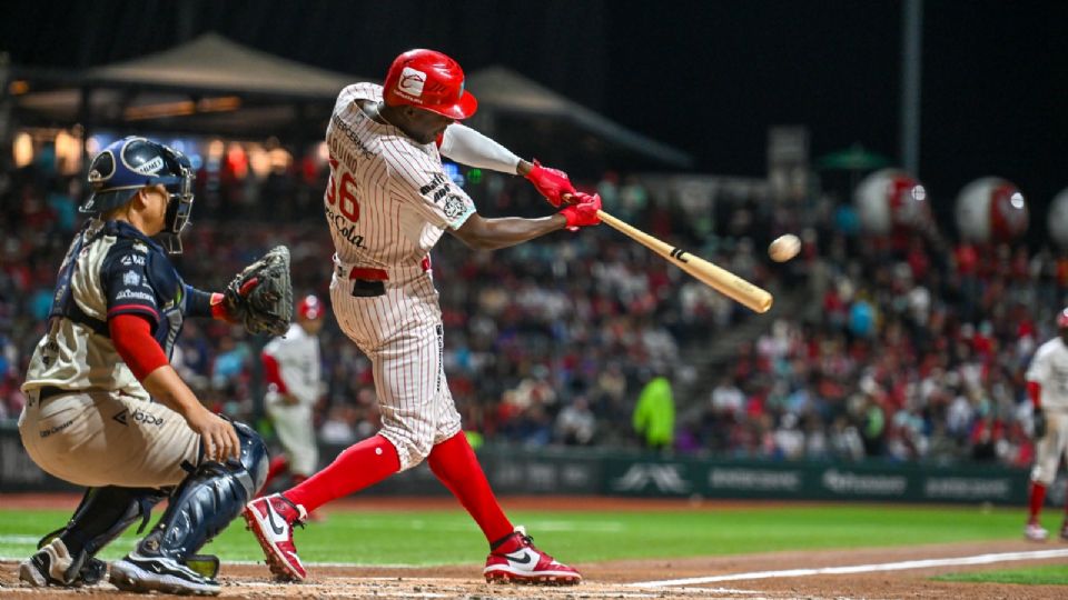 Sultanes vs Diablos Rojos en el juego 2 de la Serie del Rey