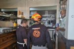 Explota tanque de gas en local de comida del centro de Monterrey