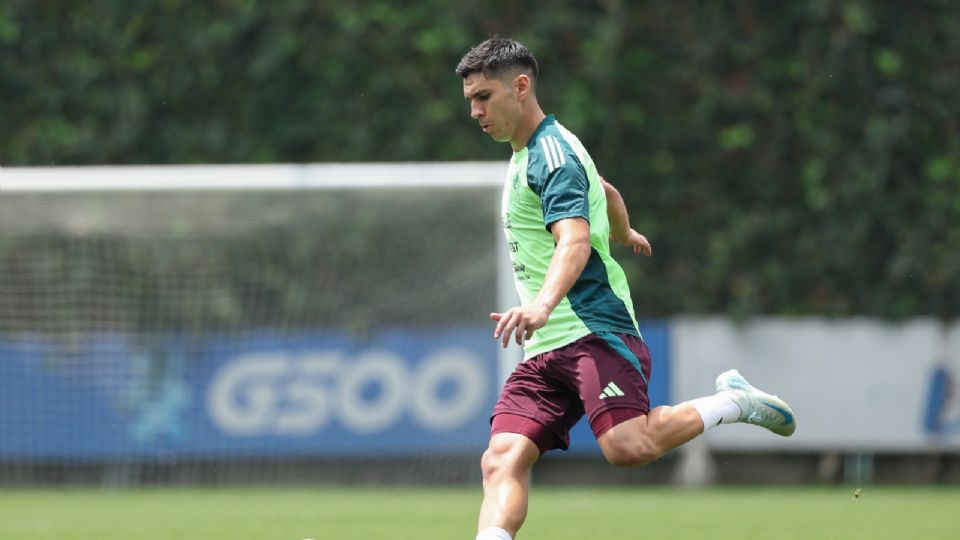 Jesús Angulo, jugador de Tigres, durante un entrenamiento con la Selección Mexicana de cara al amistoso ante Nueva Zelanda