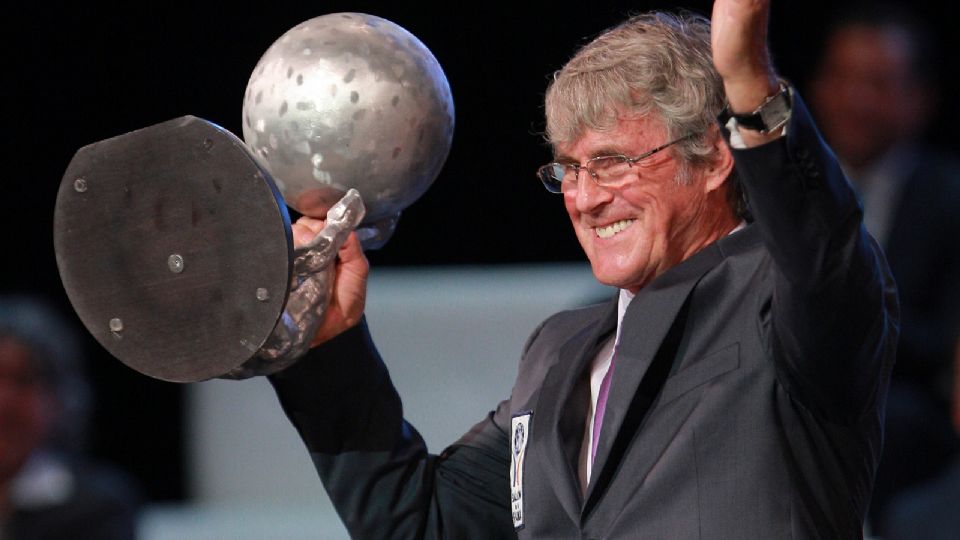 Bora Milutinovic ingresó al Salón de la Fama del Futbol en el 2013