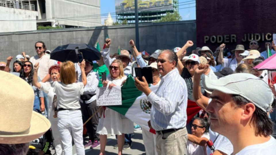 Colaboradores del PJF piden a senadores emanados de NL frenar Reforma Judicial.