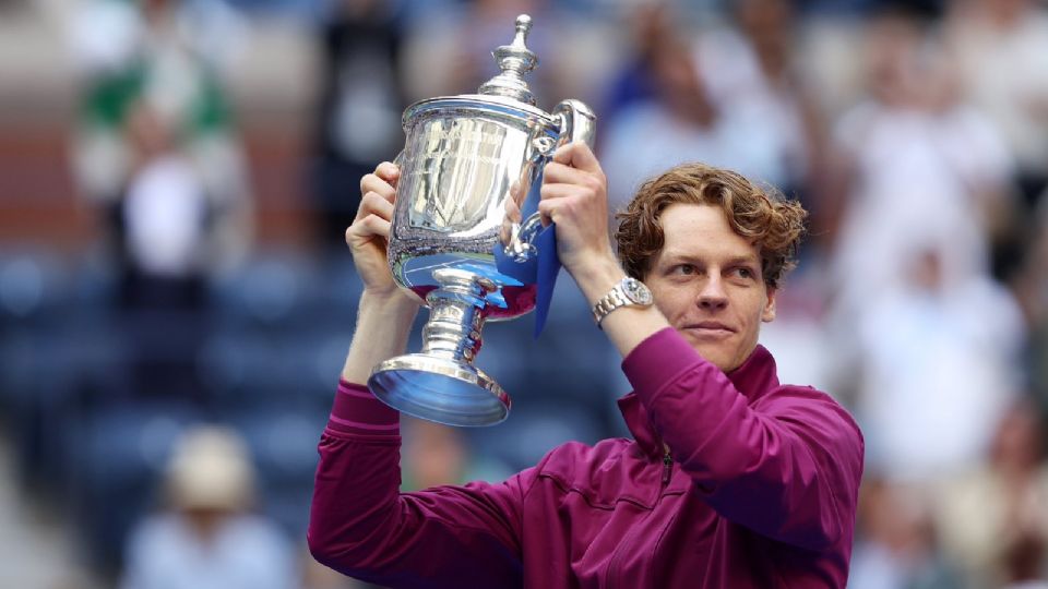 Jannik Sinner venció en sets corridos a Taylor Fritz para quedarse con el Abierto de Estados Unidos.