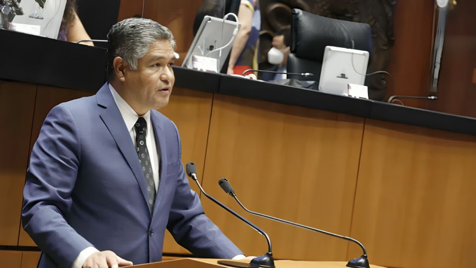 Víctor Fuentes criticó a los alcaldes de San Pedro y Monterrey por no actuar contra antros que operan fuera de los horarios permitidos.