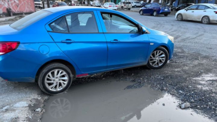 Denuncian baches con 20 años de antigüedad en la colonia Central de Carga