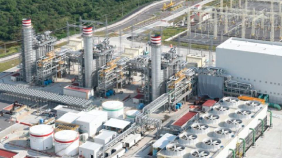 La presidenta Claudia Sheinbaum anunció que el combustóleo será sustituido por el gas natural en la Termoeléctrica CFE Tula (Hidalgo) para reducir la contaminación del Valle de México.