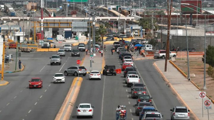 Cierre de gobierno EU desata largas filas en cruce Juárez-El Paso