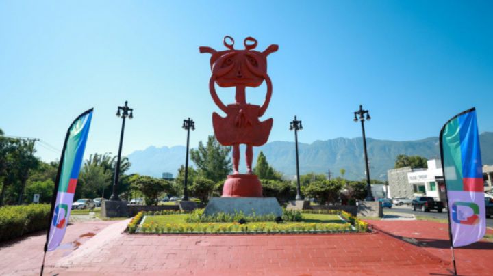 Colocan escultura en San Pedro que Mauricio Fernández gestionó hace 2 años