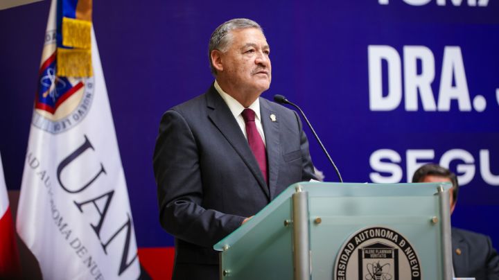 Santos Guzmán rinde informe de actividades al frente de la UANL