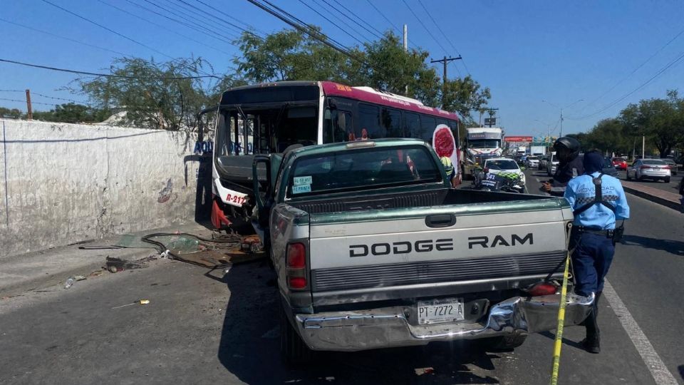 El percance aconteció en la avenida Rómulo Garza, cruce con Peña Guerra, en la colonia Constituyentes de Querétaro.