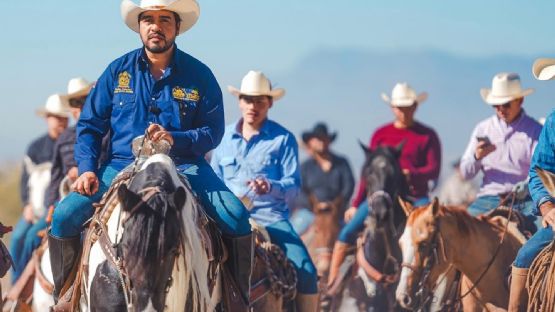 Realizan cabalgata por aniversario 429 de la fundación de Santa Catarina