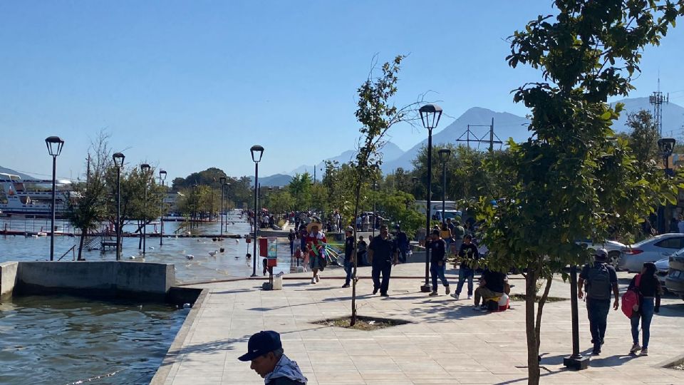 Cientos de familias pasaron un tranquillo domingo en la Presa de La Boca.