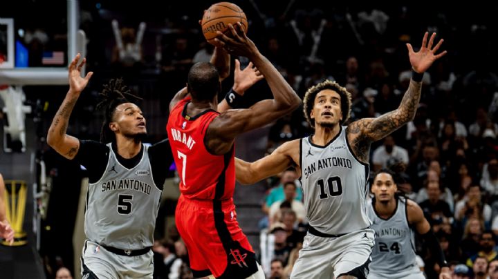 NBA: Wembanyama brilla y los Spurs vencen 121-110 a los Rockets en el derbi texano