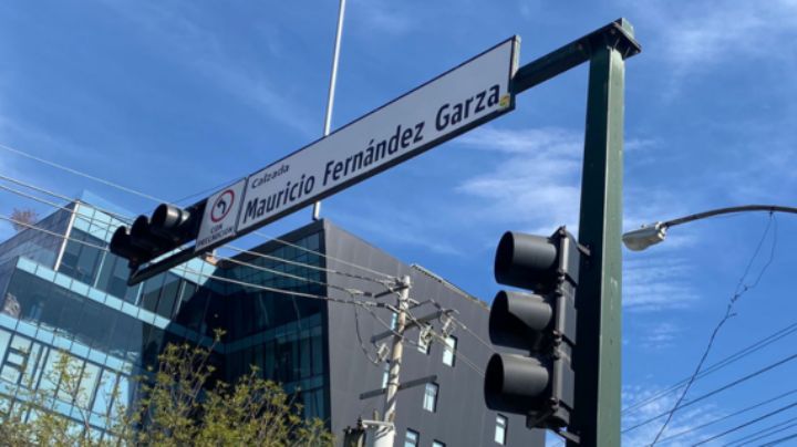 Monterrey modifica placa en Calzada San Pedro, pese a la falta de aprobación del cabildo