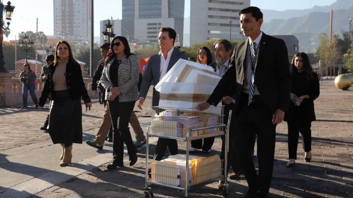 Diputadas entregan Paquete Fiscal en Palacio de Gobierno y advierten que acudirán a la SCJN