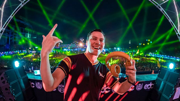 Tiësto hará vibrar las Pirámides de Giza este viernes con un concierto ¿A que hora será?